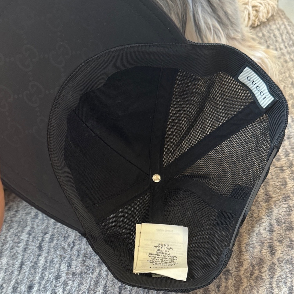 Gucci Monogram Black Cap - Picture 2 of 3